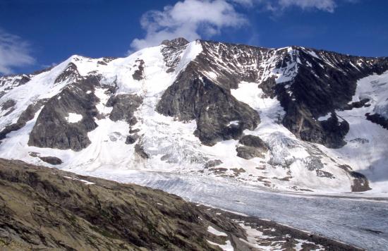 Montée vers le refuge des Conscrits (Lée Blanche et Aiguille des Glaciers)