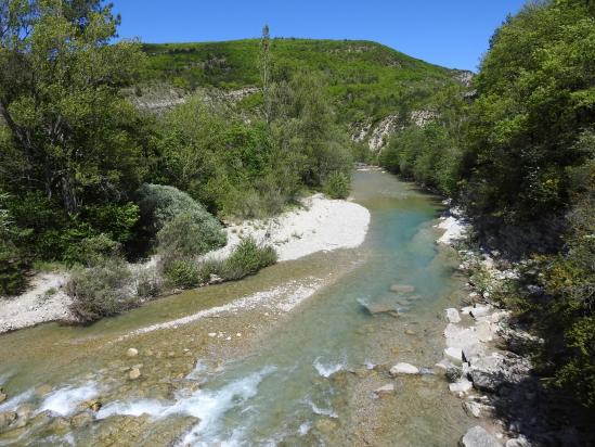 Traversée de la Méouge en dessous de St-Pierre-Avez