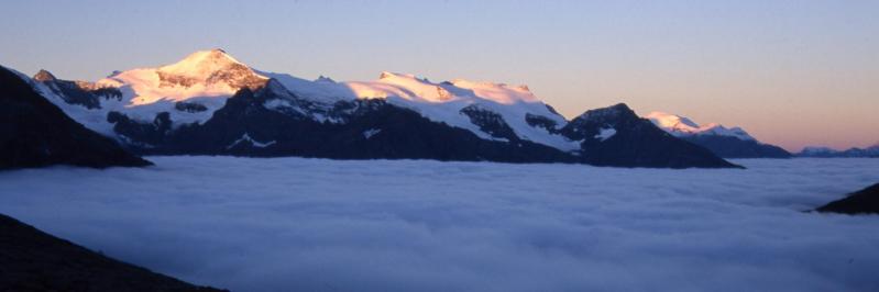 Au col des Pariotes de bon matin