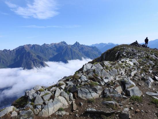 La chaîne de Belledonne vue depuis le sommet du Grand Galbert