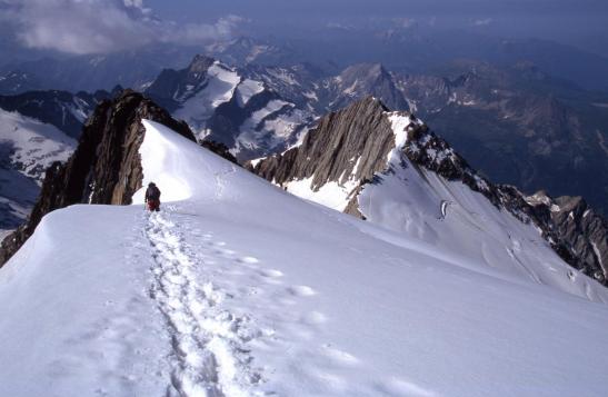 Descente vers le col de la Bérangère depuis le 3ème dôme de Miage