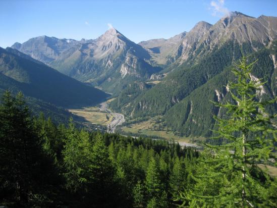 Dans la montée vers la collette de Gilly