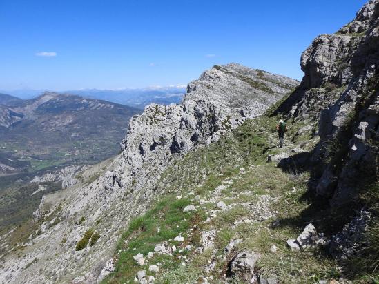 Sur la vire du Pioulet (à l'arrière Berbené)