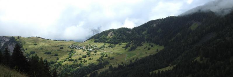 Villard-Reymond vu depuis le col de Corbière