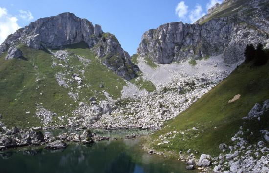 Les Portes d'Oche et le lac de Darbon