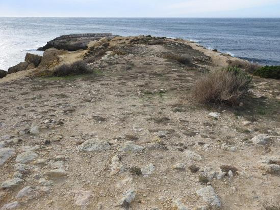 Les ruines du village gaulois à l'entrée de l'anse de la Beaumaderie