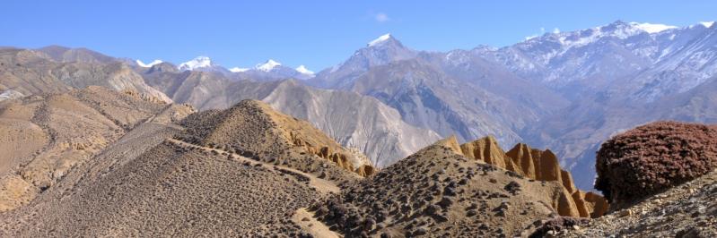 Le sentier de crête de la Siyarko Tangk danda