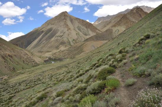 Vallée de la Niri Chu (départ du sentier du Lar La)