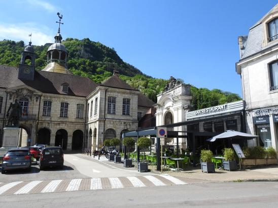 L'hôtel de ville de Salins-les-Bains