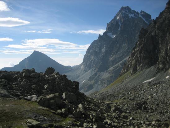 Le Viso et le Visolotto vus depuis le chemin qui conduit au lagho Superiore