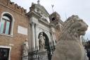 Venise (lion devant l'entrée de l'Arsenale)