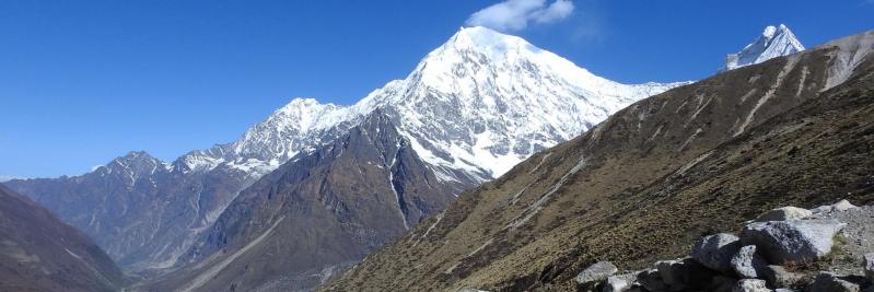 Le Langtang Lirun vu du chemin-balcon qui conduit à Yala kharka