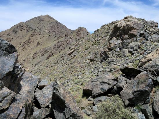 Le Tougroudadène vu depuis le passage du tizi n'Tilsit