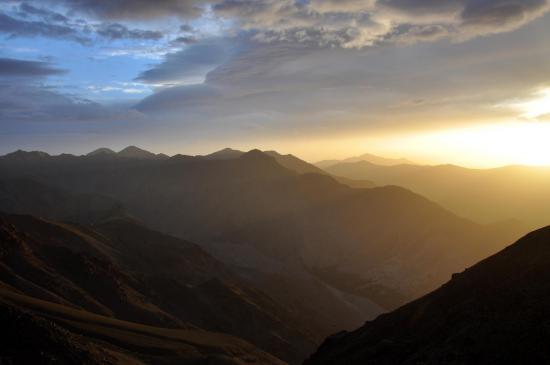 Coucher de soleil sur la crête de l'Igdet