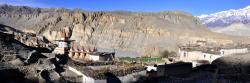 Le village de Tangge qui s'éveille sous les premiers rayons du soleil