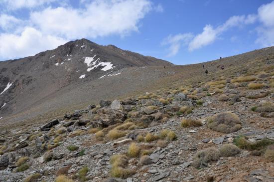 Dans les dernières pentes pour atteindre le sommet de l'Igdet