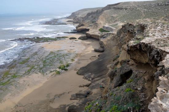 Les falaises avant l'arrivée à Sidi M'Bark