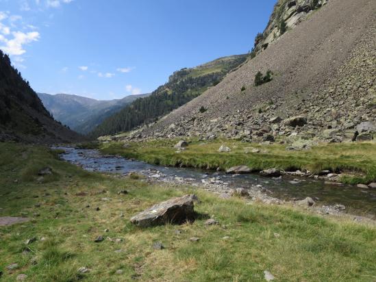 Le long du Rio Cinqueta de la Pez