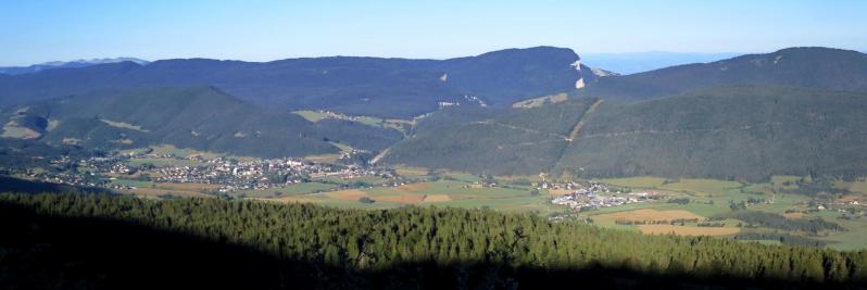 Panoramique sur Villard-de-Lans depuis le sentier de montée au Pic Saint-Michel