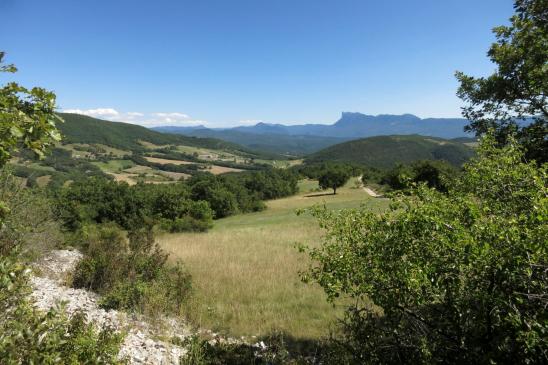 Les Trois Becs vus depuis le chemin de montée au col de la Croix du Bésot