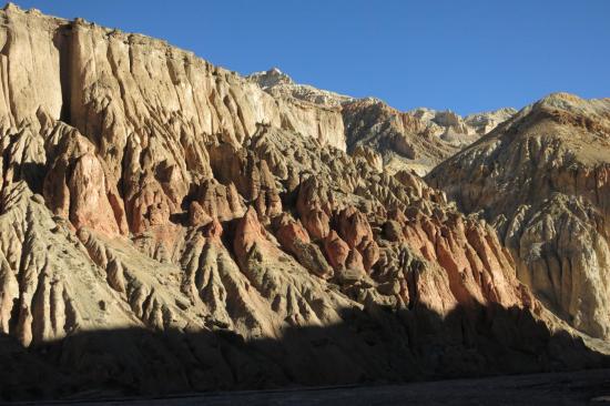 La porte d'entrée du far-east du Mustang : le canyon de la Chaka khola