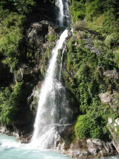 Les cascades de la vallée de la Marsyangdi khola