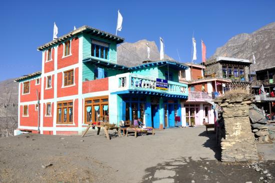 Muktinath, incongru...