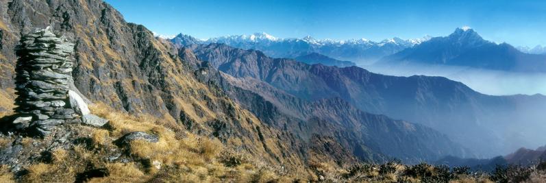 Vue du col au-dessus duJaisuli kund (Langtang Lirun)