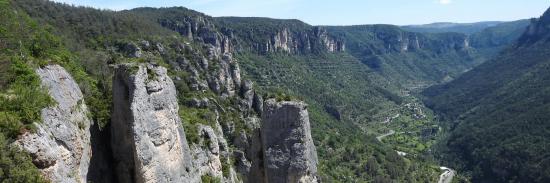 En haut des gorges de la Jonte entre Aveyron et Lozère