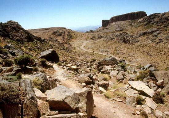 Descente du Kouaouch vers Igli