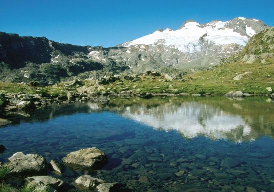 Le lac de Fond entre Planaval et le refuge Deffeyes