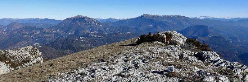 Au sommet du Cougoir, vue imprenable sur Miélandre et Angèle