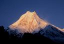 Lever du soleil sur le Manaslu depuis Lho