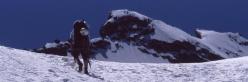 Sur le glacier du Tabuchet sous le Doigt de Dieu