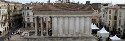 Nîmes (la maison carrée)