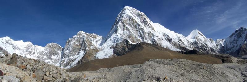 Le Pumori comme vu à l'arrivée sur Gorakshep