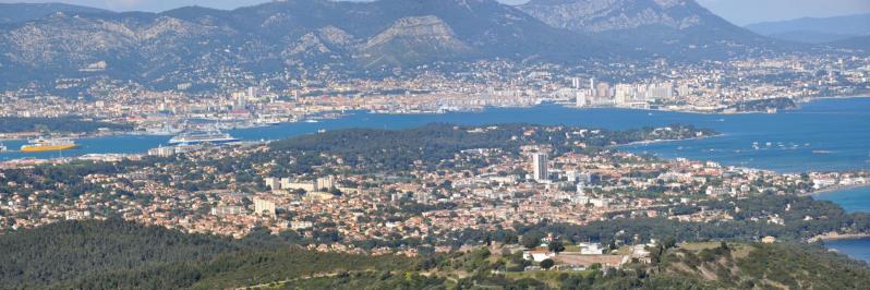 La rade de Toulon vue depuis le belvédère de Notre-Dame du Mai