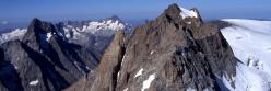 Le vallon de la Selle et le Pic de la Grave vus depuis l'arête d'ascension du Râteau occidental