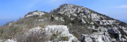 Traversée du Rocher de la Barre (au fond, le Roc Blanc)