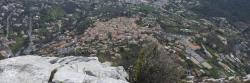 Le village de Saint-Jeannet vu depuis le sommet du Baou