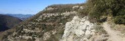 Sur le sentier des huguenots au-dessus des Fonts du Pouzin