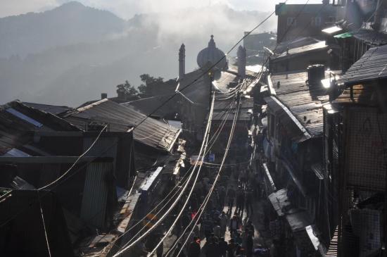 Shimla : la ville basse.