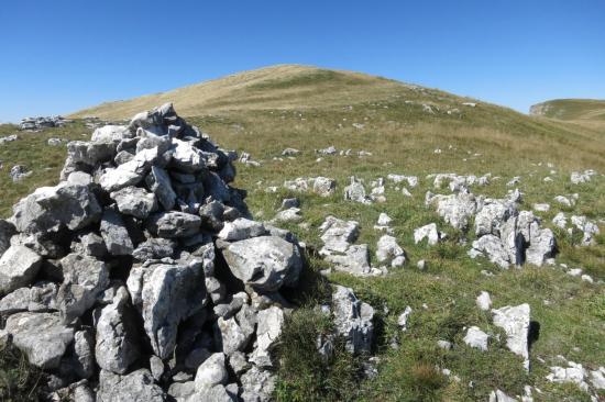 Le plateau sommital du Roc de Toulau