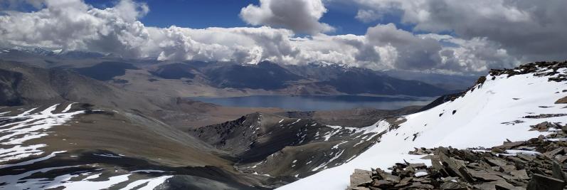 La cuvette du lac vue depuis le sommet du Tsomoriri view peak (photo Rinchen Norbu)